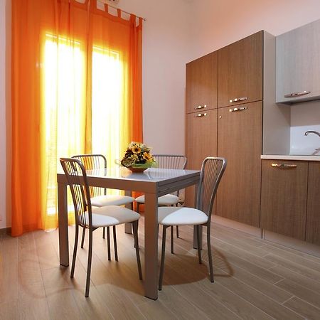 B&B La Grande Mela Санто Стефано ди Камастра Екстериор снимка